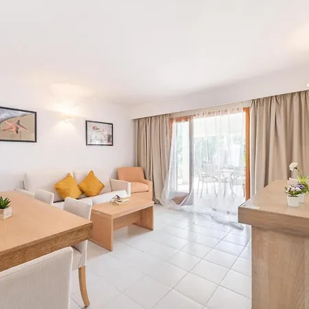 Felipe 2-2 Apartment