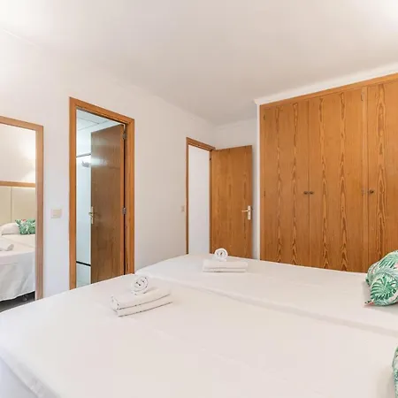 Felipe 2-2 Apartment