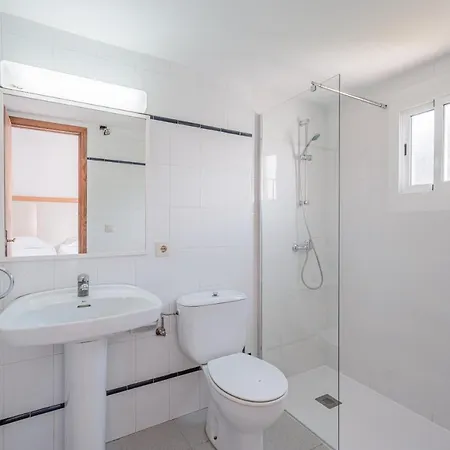 Felipe 2-2 Apartment
